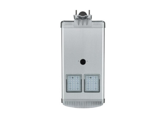 صرفه جویی در مصرف انرژی در مسکن آلومینیومی یک لامپ خورشیدی یک لامپ خورشیدی IP65 30W 170lm / w