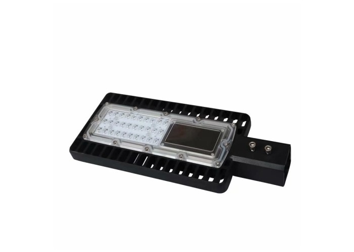 بزرگراه جاده در فضای باز چراغ روشنایی IP65 آلومینیوم AC 110V CRI80 6500K 30W